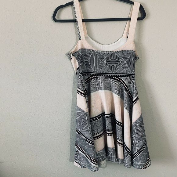 Townsen Pink Black Printed Dress - Picture 4 of 4